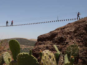 Terres d'Amanar tyroliennes passerelle pont marrakech Marrakech