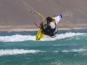 MOGASURF Mogasurf Surf & Kitesurf Shop - Scool - Camp Essaouira Essaouira