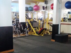 Association Yassine Gym espace legs musculation Agadir