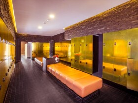 Passage Fitness ANFA vestiaires salle de sport casablanca Casablanca